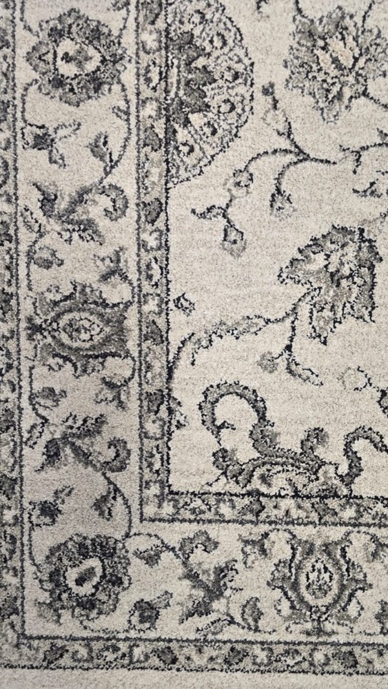Strojni tepisi FARAHAN 133x195 131,00 EUR 159643