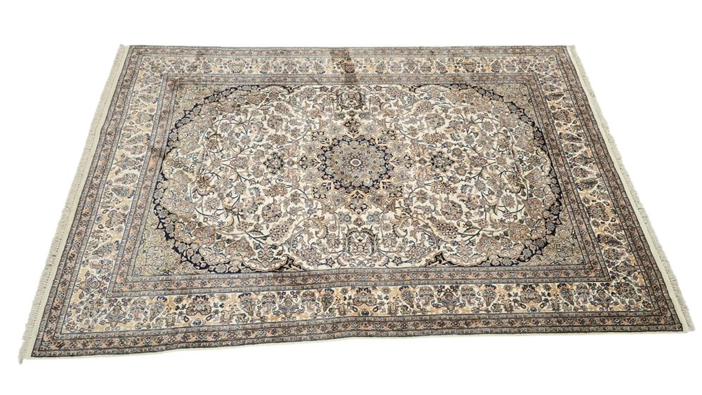 Tepisi ručni rad KASHMIR SEIDE 172x256 3847,63 EUR 181458