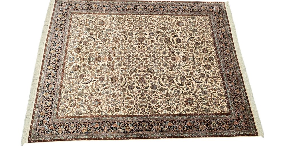 Tepisi ručni rad,Posebna ponuda KASHMIR SVILA EX.FINI 199x257 2466,05 EUR 114225 AKCIJA