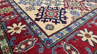 Tepisi ručni rad KAZAK 118x185 529,56 EUR 192374