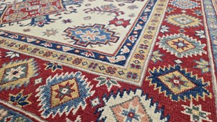 Tepisi ručni rad KAZAQ 166x249 969,00 EUR 205838