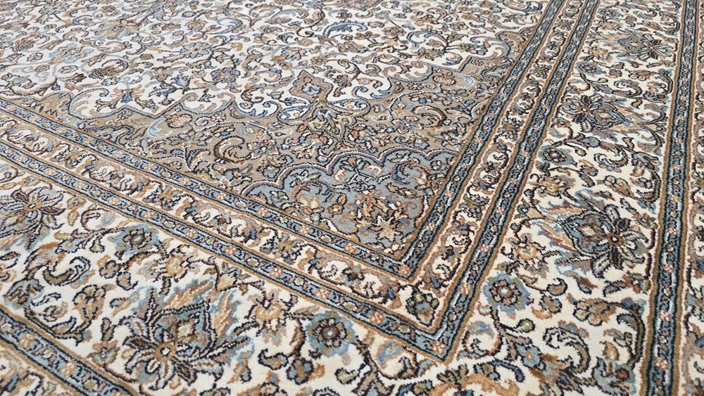 Tepisi ručni rad KASHMIR SEIDE 174x246 3754,73 EUR 181460
