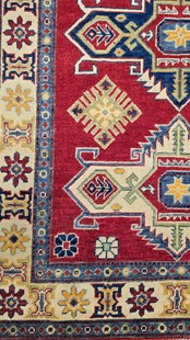Tepisi ručni rad KAZAK 119x178 525,00 EUR 204050