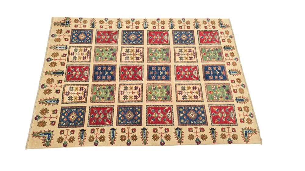 Tepisi ručni rad KAZAK 121x170 515,00 EUR 204057
