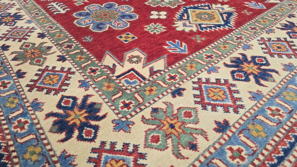 Tepisi ručni rad KAZAK 145x210 749,00 EUR 204062