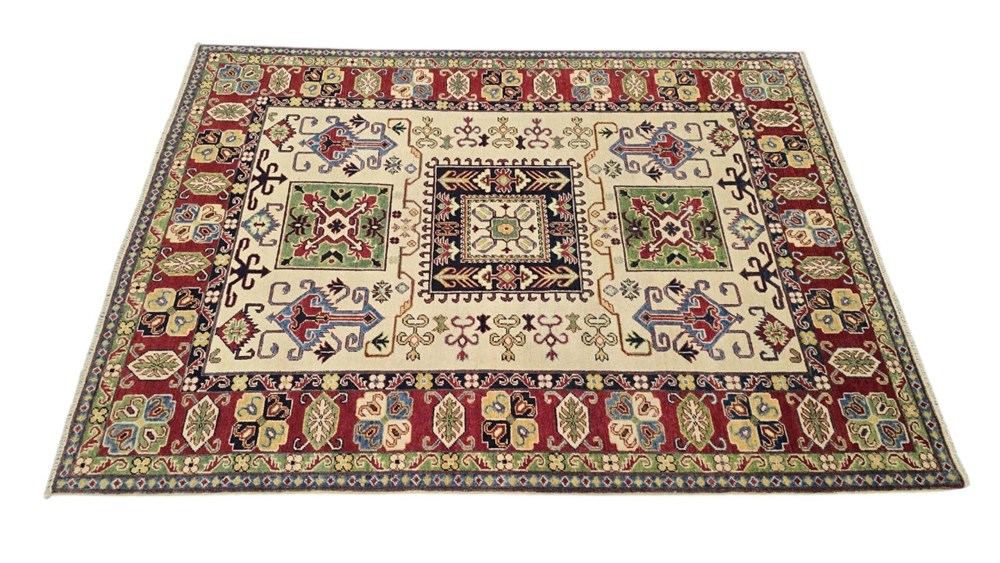 Tepisi ručni rad KAZAK 175x242 1045,00 EUR 204094