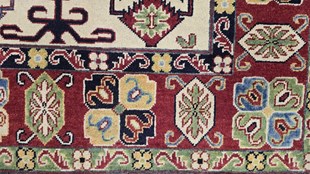 Tepisi ručni rad KAZAK 175x242 1045,00 EUR 204094
