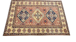Tepisi ručni rad,Posebna ponuda KAZAK 195x284 756,12 EUR 93600 AKCIJA