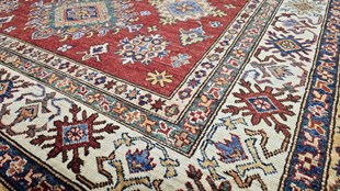 Tepisi ručni rad KAZAQ SUPER 174x238 1591,35 EUR 181514